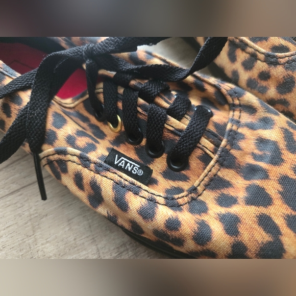 Vans Leopard Print Sneakers Womens Size 7.5 - Picture 3 of 6